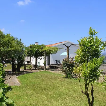 Gospodarstwo wiejskie Casas Da Loureira - Casa Da Piscina E Batatas Ii *